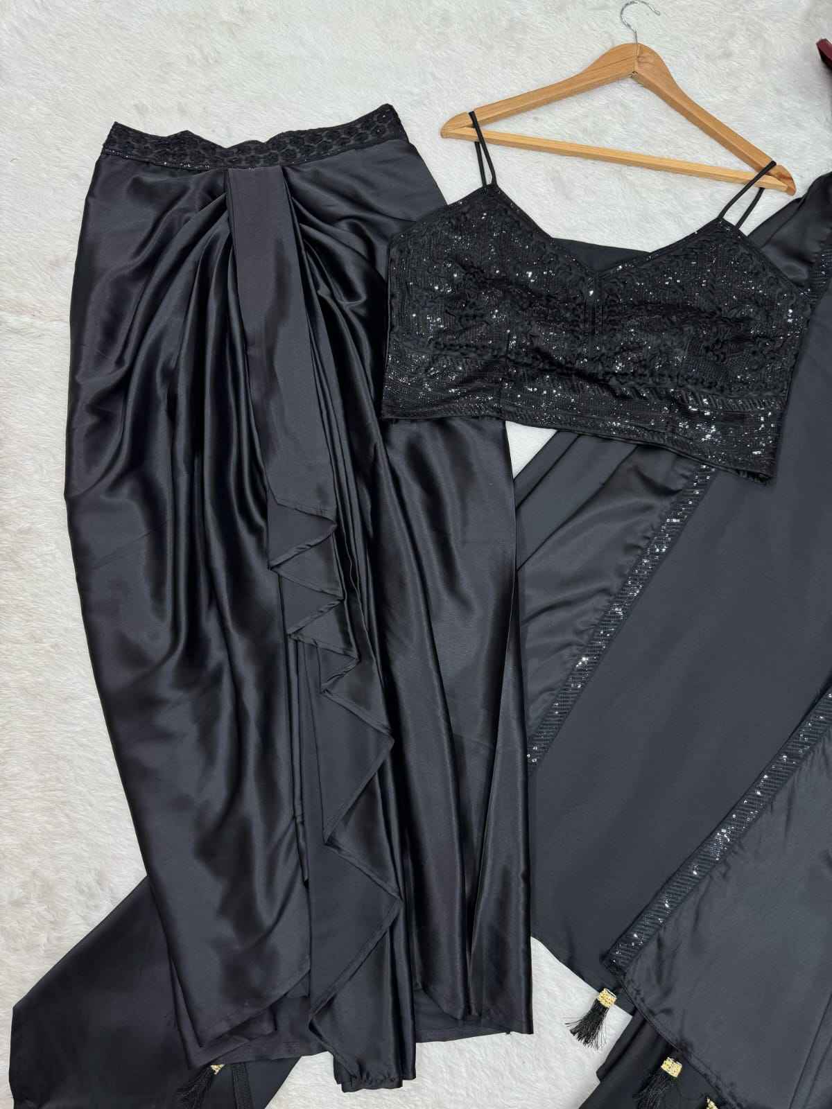 Dhoti style  Srug and Unstich Choli