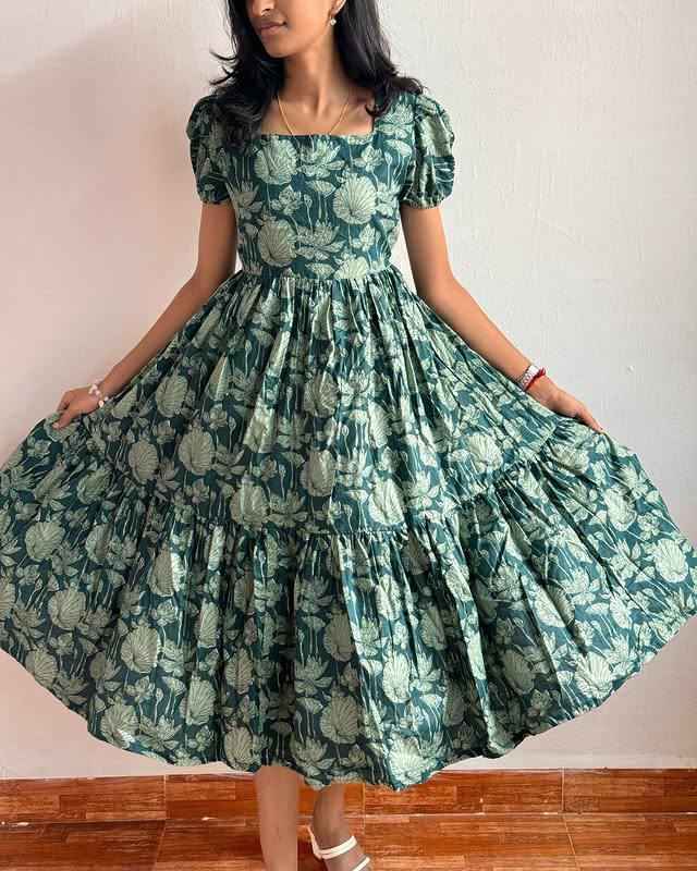 Floral Prints in Boat Neck Maxi