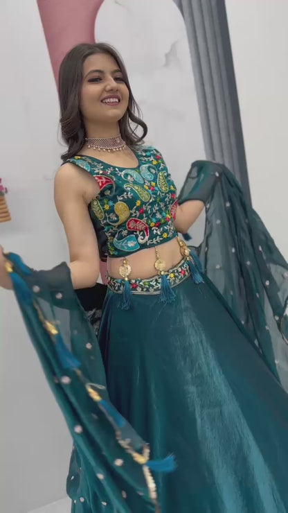 Lehanga and Choli Heavy Embroidery Thread & Sequence Work with fancy Latakan